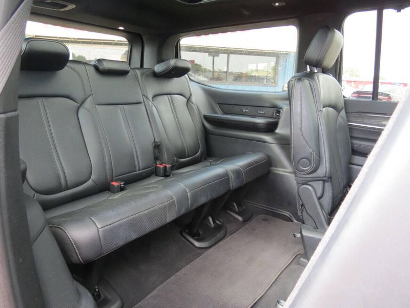 2022 Wagoneer Series III 4x4 4dr SUV in a Gray exterior color and Blackinterior. Militello Motors ​507-200-4344 militellomotors.net 