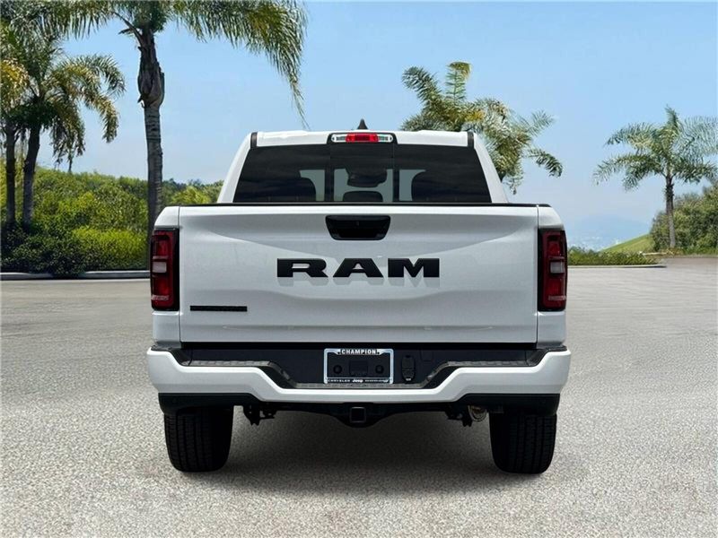 New 2026 RAM 1500 Big Horn Crew Cab 4x2 5'7' Box