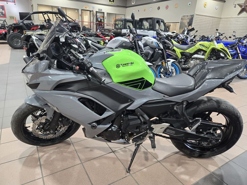 2023 Kawasaki NINJA 650 ABS KRT EDITON Image 4