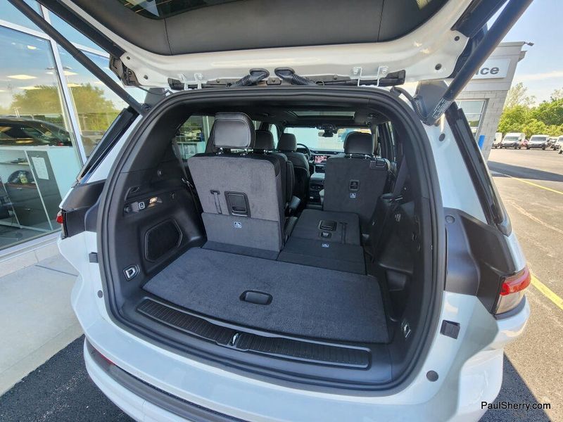New 2026 Jeep Grand Cherokee L Limited Reserve 4x4