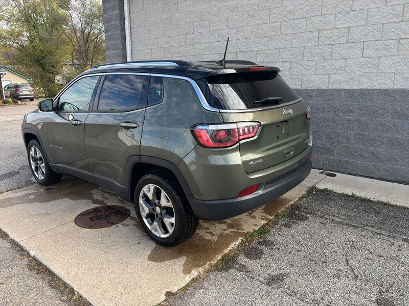 Used 2018 Jeep Compass LimitedImage 3