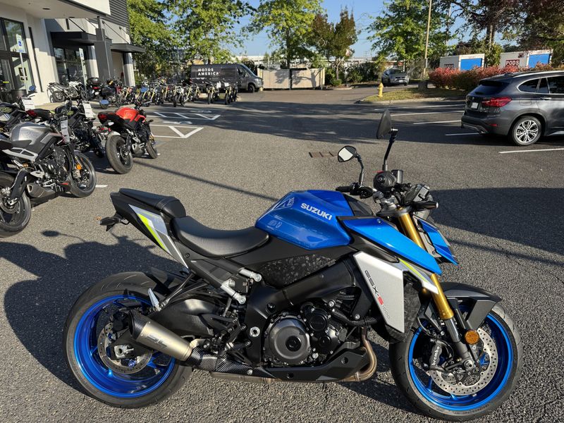 2023 Suzuki GSX - S - 1000 - METALLIC MITRON BLUE