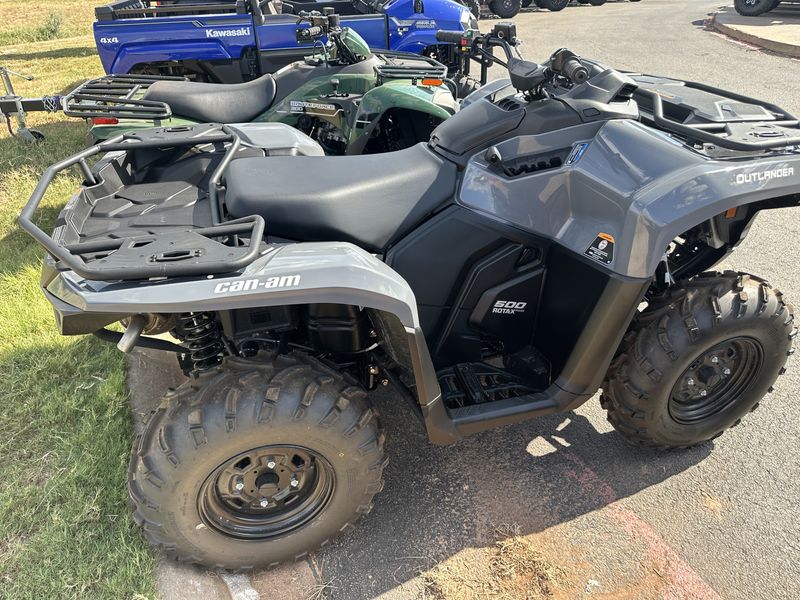 2024 Can-Am OUTLANDER DPS 500 GRANITE GRAYImage 4