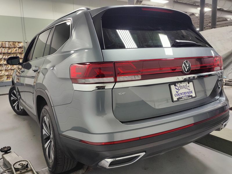 Used 2025 Volkswagen Atlas SE 4-Motion AWDImage 9