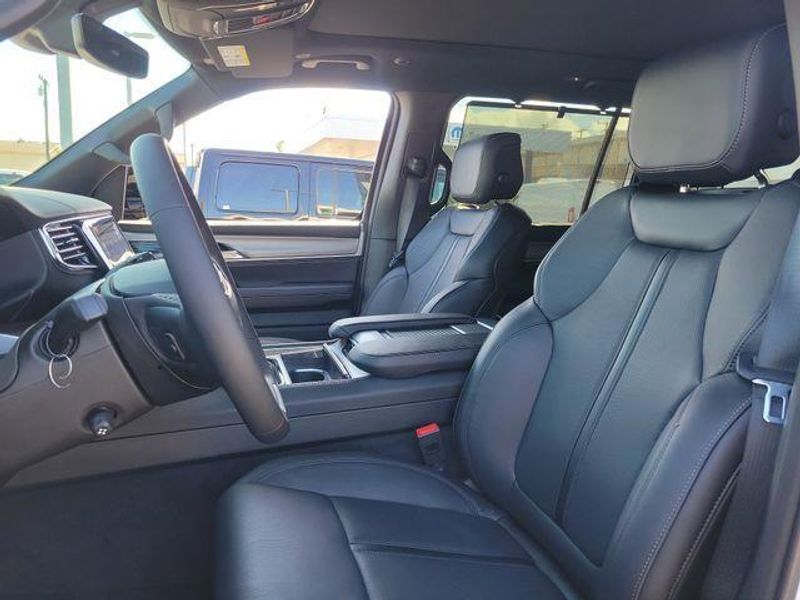 2026 Jeep Grand Wagoneer Limited Reserve 4x4