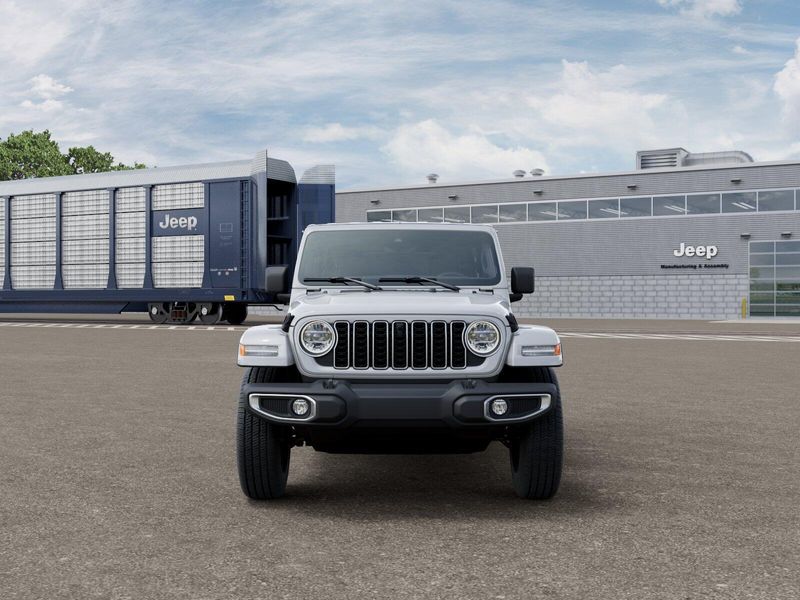 New 2026 Jeep Wrangler 4-door SaharaImage 6