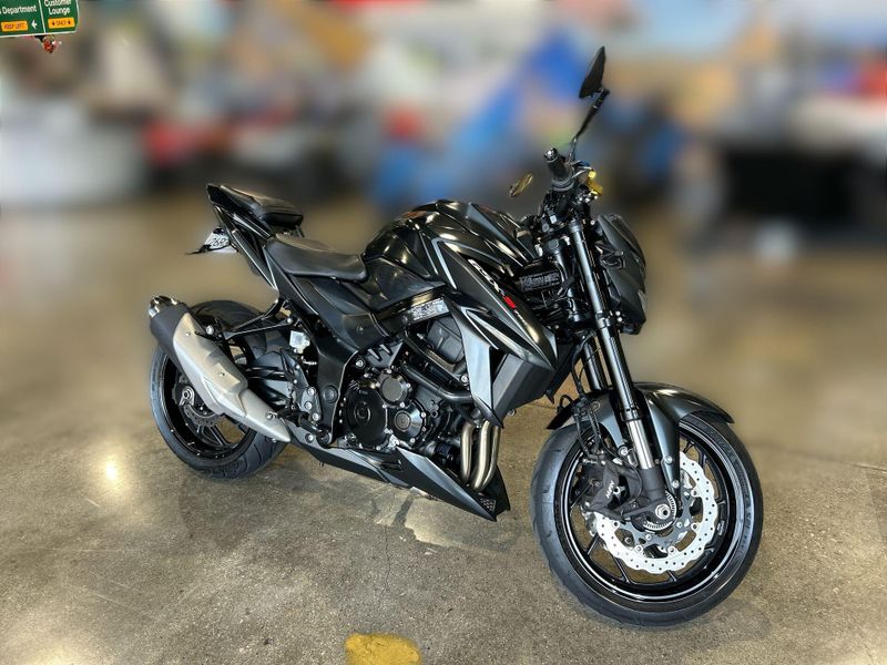 Used 2022 Suzuki GSX-S750Z ABS Image 10