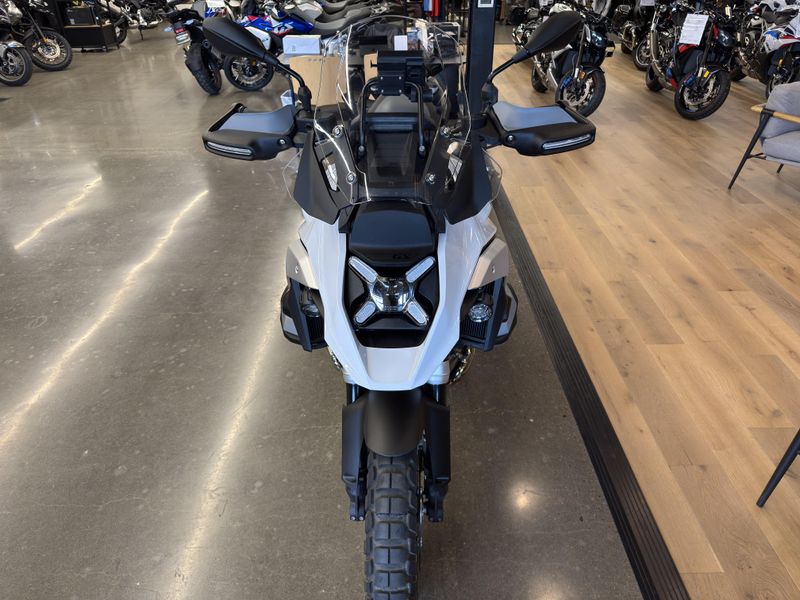 2025 BMW R 1300 GS - LIGHT WHITE 