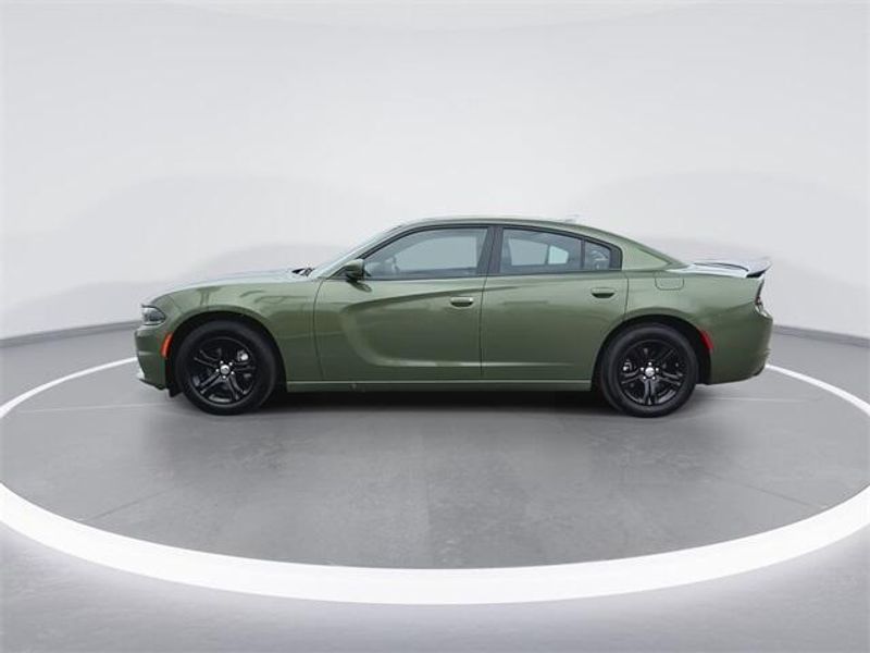2022 Dodge Charger SXTImage 5