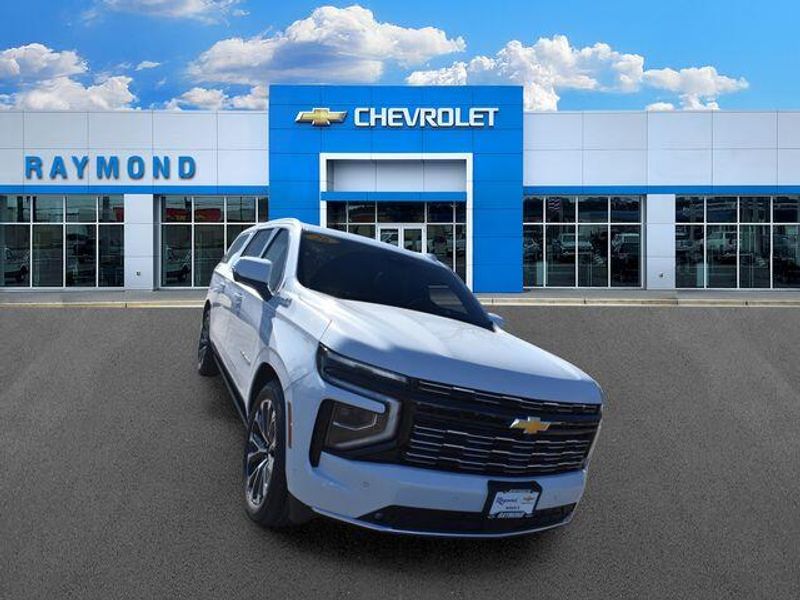 New 2026 Chevrolet Suburban High CountryImage 10