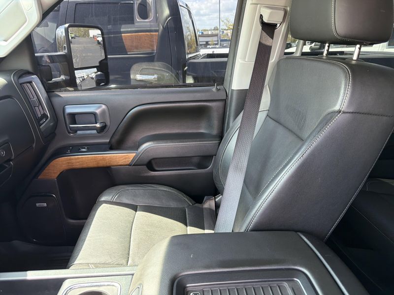 Used 2016 Chevrolet Silverado 3500HD LTZImage 27