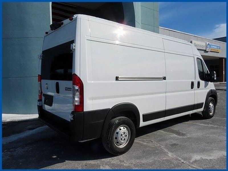 2023 RAM ProMaster 2500 High RoofImage 7