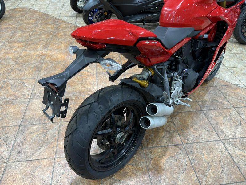 2020 Ducati SUPERSPORT S Image 10