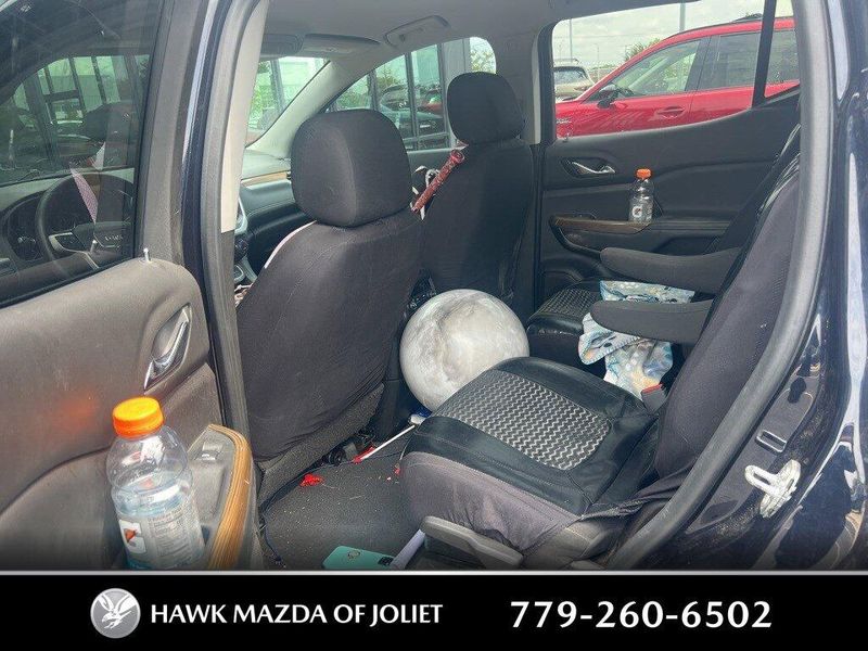 2021 Gmc Acadia SLE photo 4