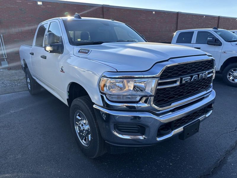 2024 RAM 2500 Tradesman Crew Cab 4x4 6