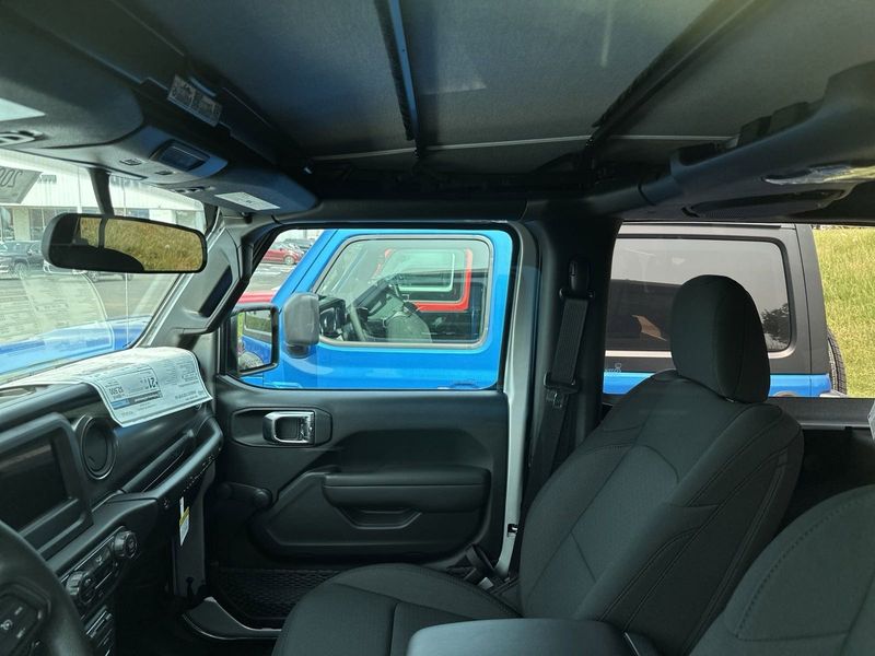 2023 Jeep Wrangler 2-door Sport 4x4Image 13