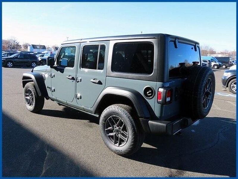 2025 Jeep Wrangler Sport SImage 5