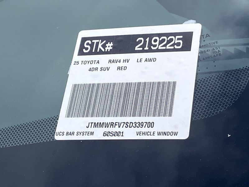 New 2025 Toyota RAV4 Hybrid LEImage 20
