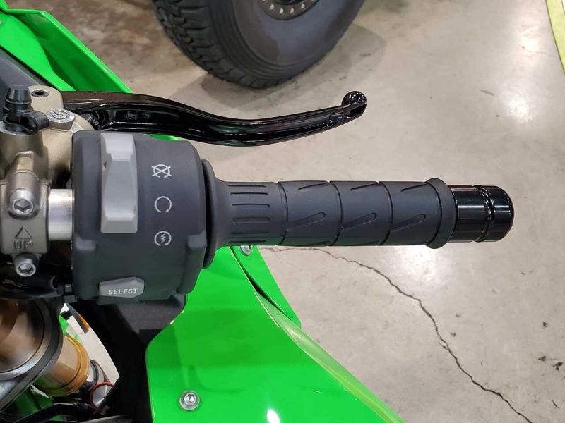 Used 2024 Kawasaki NINJA ZX 10R ABS KRT EDITION Image 13