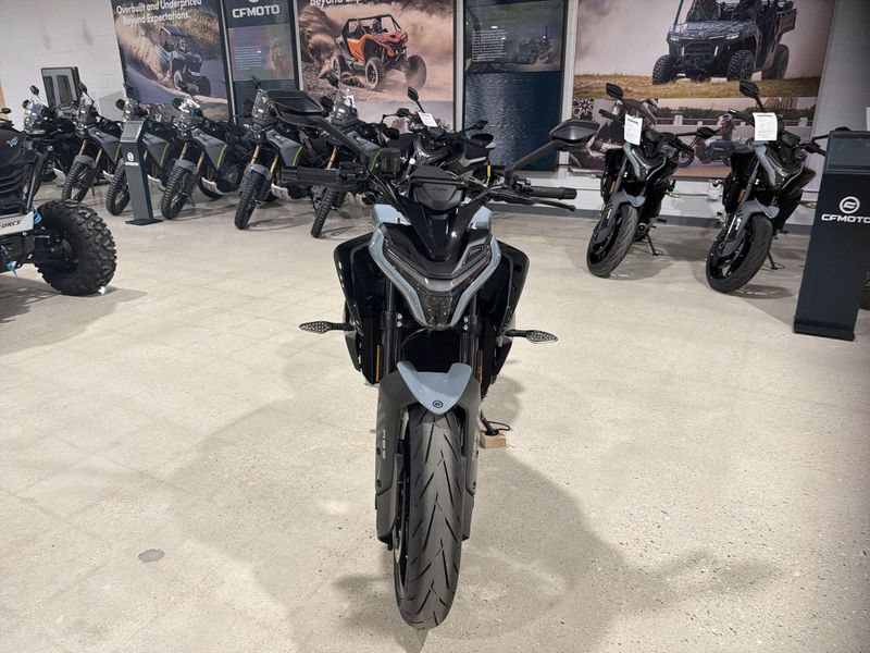 New 2026 CFMOTO 675NK Image 12