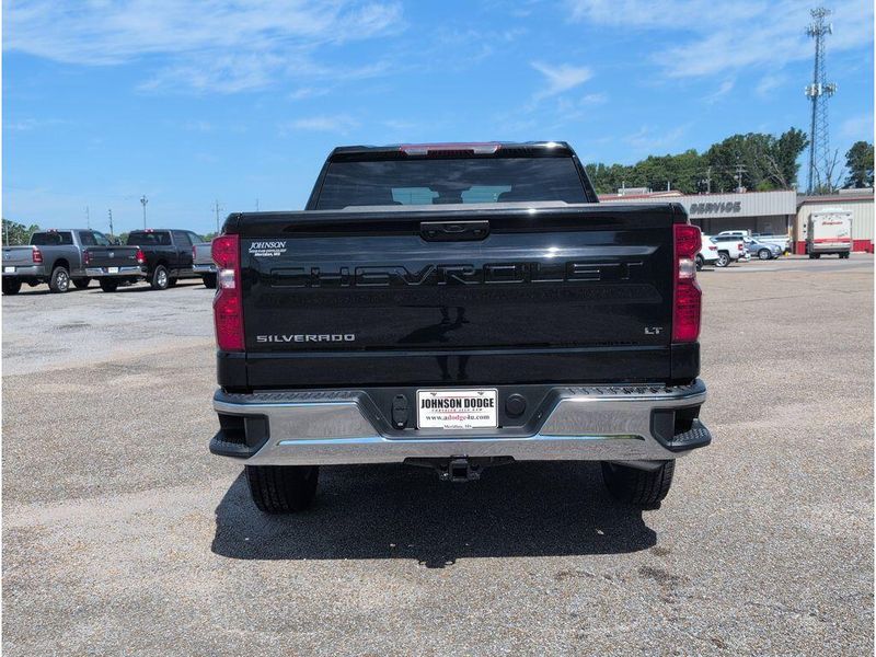 Used 2025 Chevrolet Silverado 1500 LTImage 4