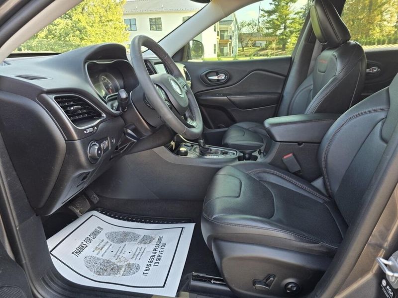 2021 Jeep Cherokee Trailhawk photo 4