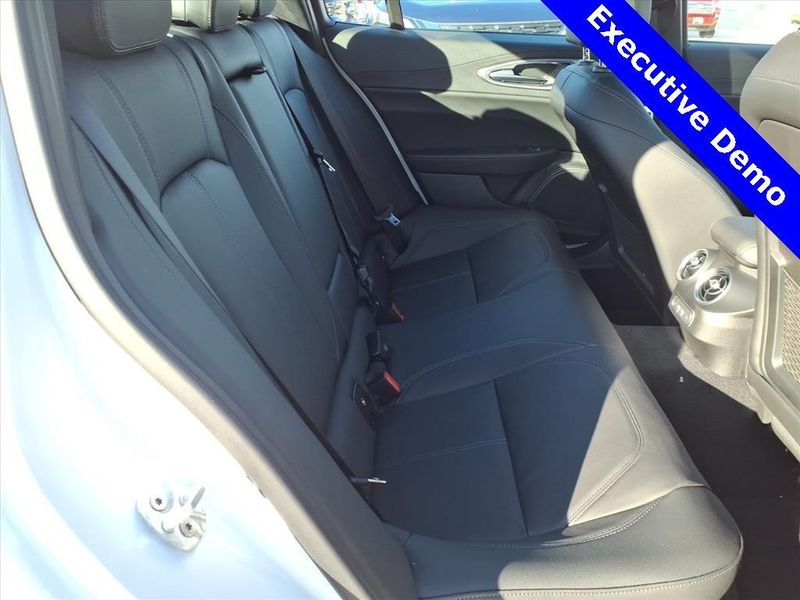 New 2025 Alfa Romeo Giulia RwdImage 10