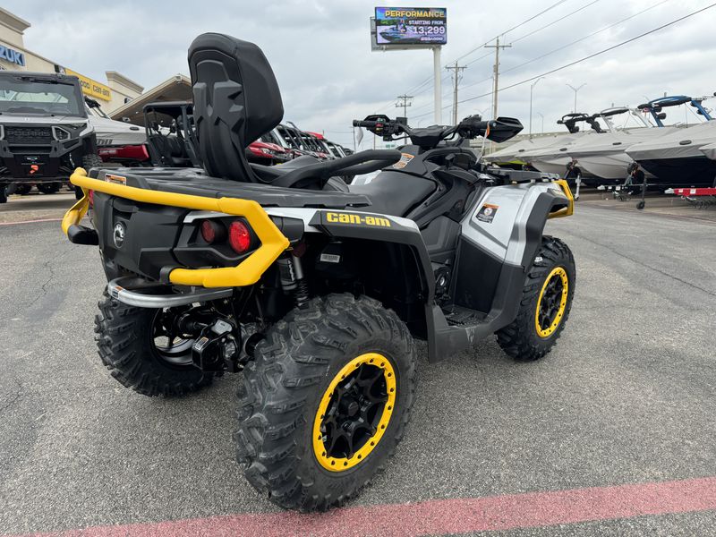 2024 Can-Am OUTLANDER MAX XTP 850 HYPER SILVER AND NEO YELLOWImage 4