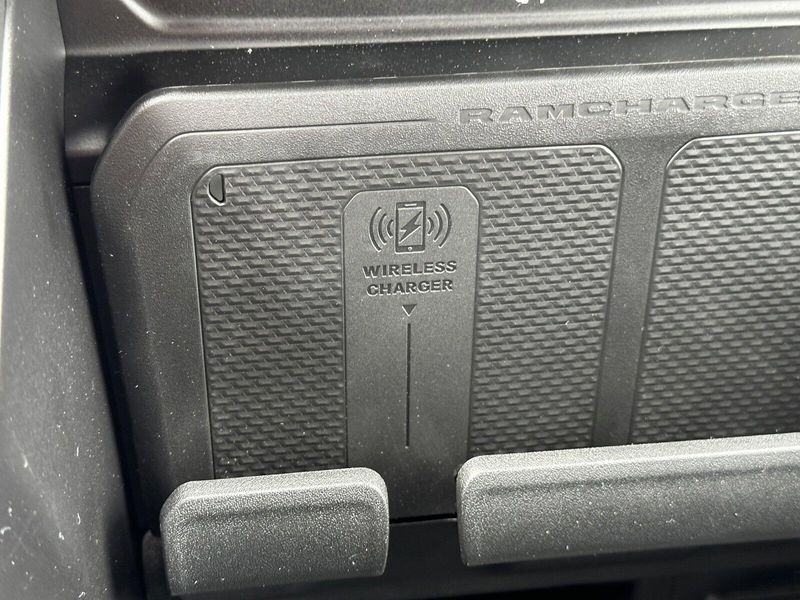 2025 RAM 1500 LaramieImage 24