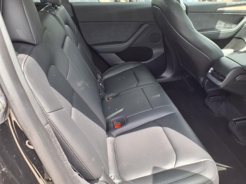 2023 Tesla Model Y Long RangeImage 6