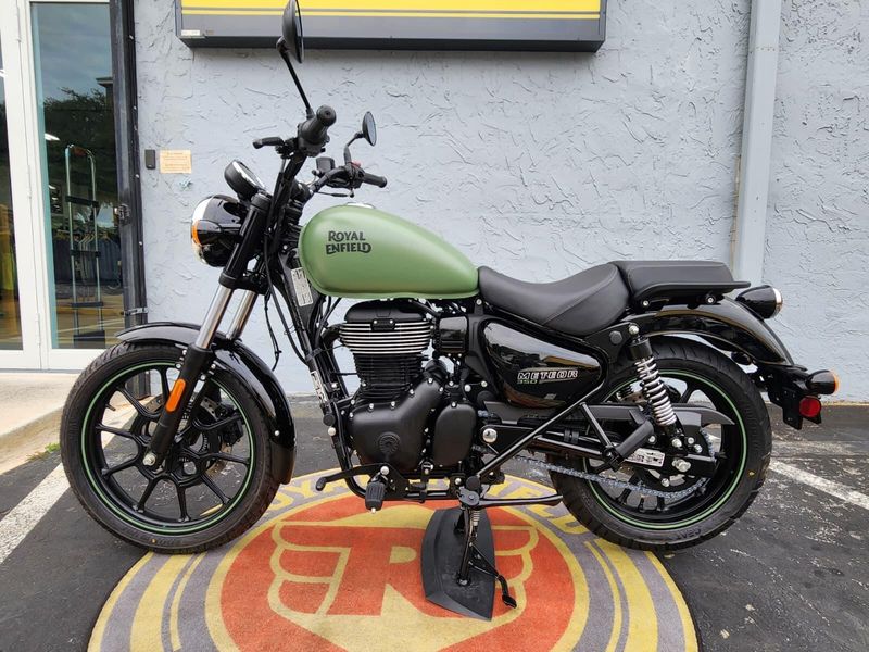 New 2024 Royal Enfield METEOR 350 Image 5