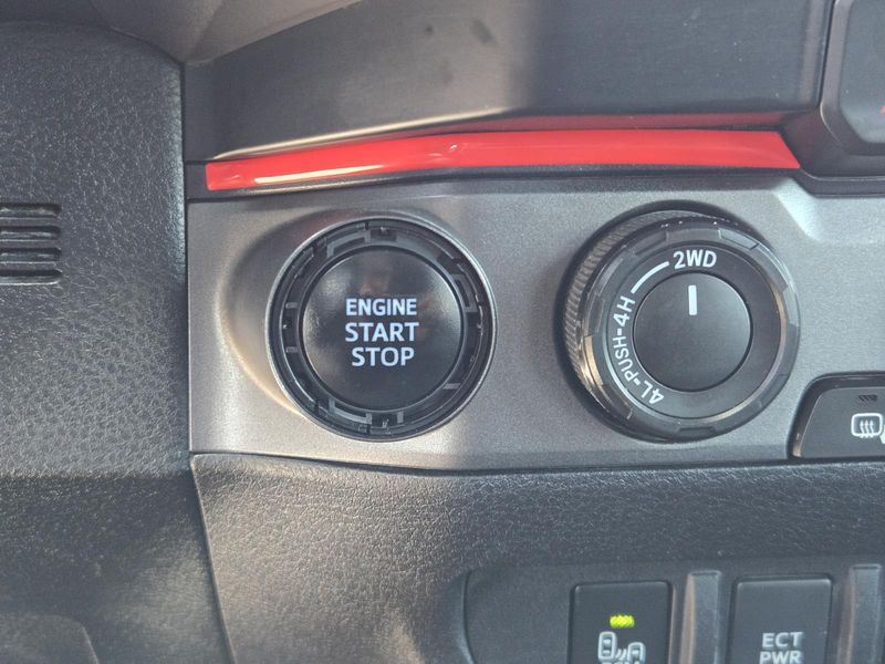 Used 2019 Toyota Tacoma TRD Off Road Double Cab 6' Bed V6 AT (Natl)