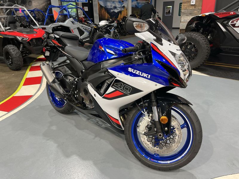 New 2026 Suzuki GSX-R600Z 40TH ANNIVERSARY EDITION Image 10