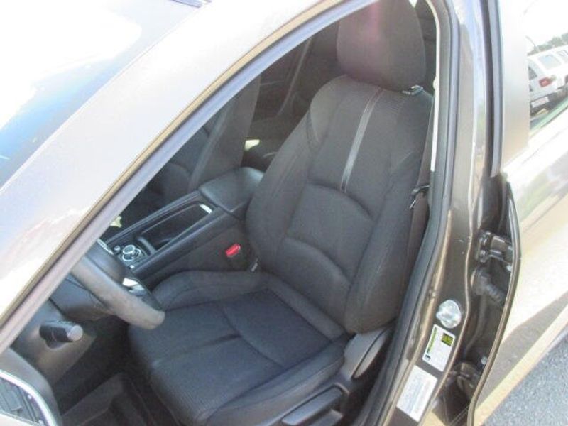 Used 2017 Mazda Mazda3 SportImage 12