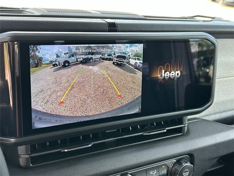 New 2026 Jeep Wrangler 4-door Sport SImage 19