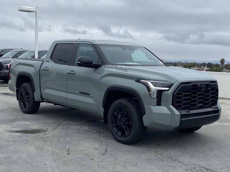 New 2025 Toyota Tundra Limited HybridImage 2