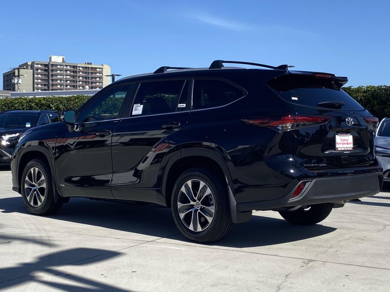 New 2025 Toyota Highlander Image 5
