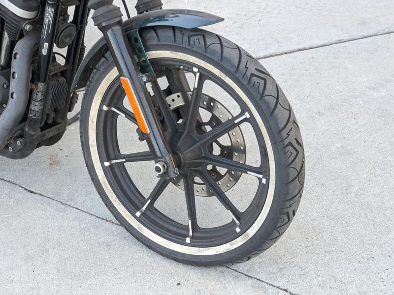 Used 2021 Harley-Davidson SPORTSTER IRON 883 Image 19