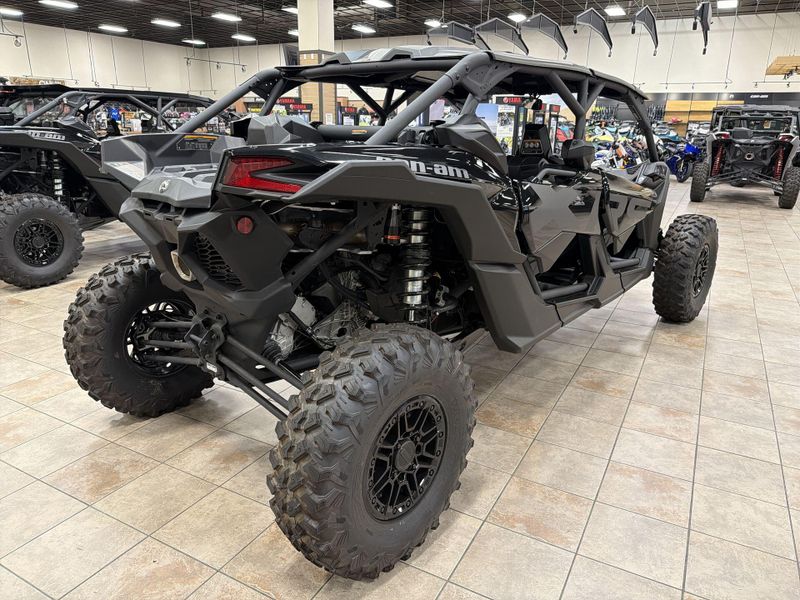 New 2025 Can-Am MAVERICK X3 MAX X RS TURBO RR SMART-SHOX Image 16