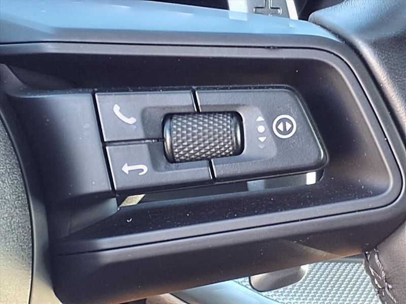 Used 2024 Porsche Cayenne Coupe BaseImage 21