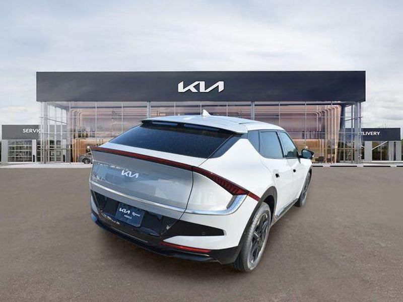 New 2026 Kia EV6 WindImage 4