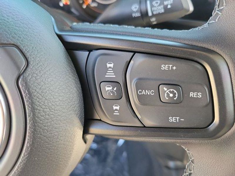 New 2026 Jeep Gladiator Sport S 4x4
