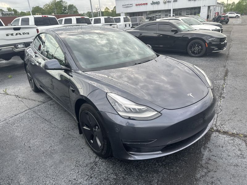 2021 Tesla Model 3 Standard Range PlusImage 3