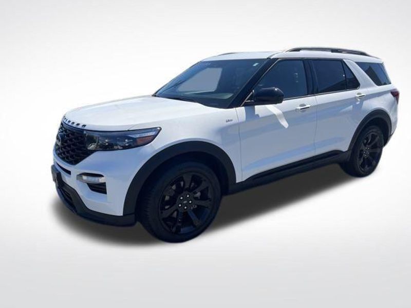 2022 Ford Explorer ST-Line