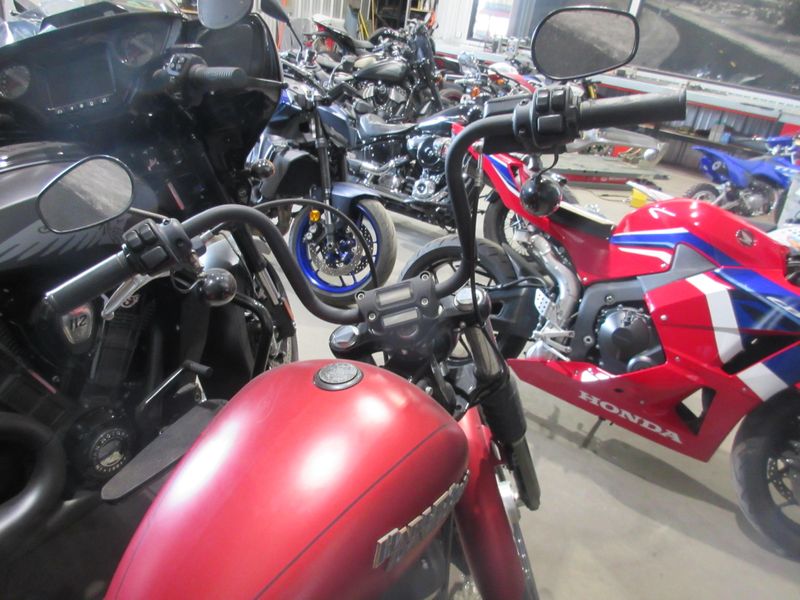 USED 2019 HARLEY SOFTAIL STREET BOB Image 9
