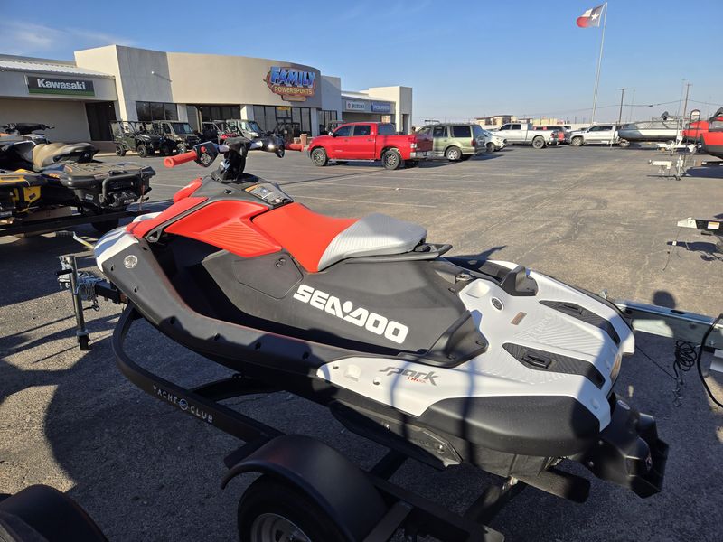 2025 SEADOO SPARK TRIXX FOR 1 DRAGON RED AND WHITE Image 4