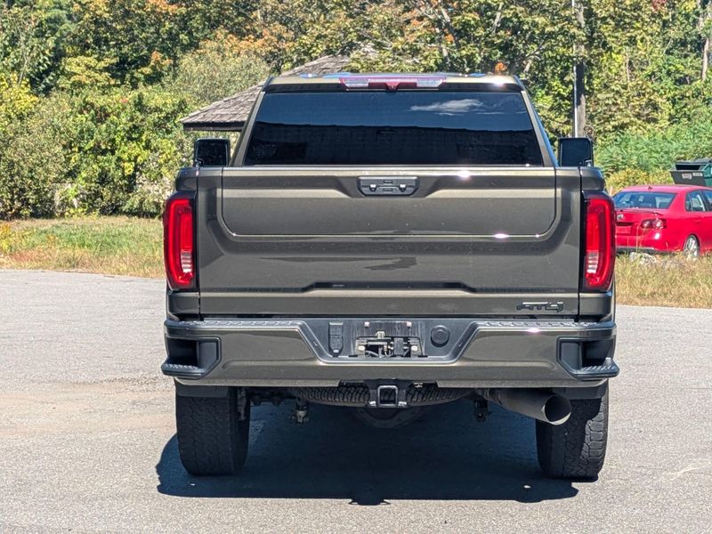 2023 Gmc Sierra HD AT4 photo 4