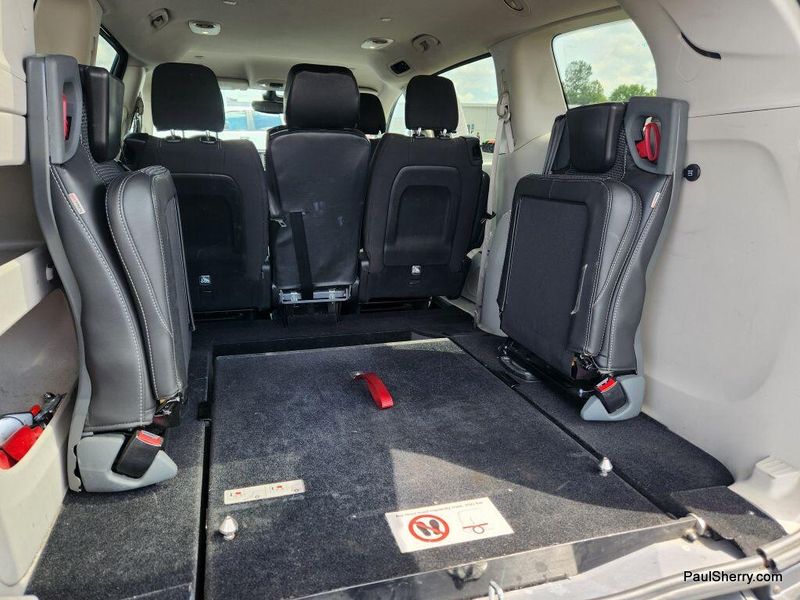 Used 2023 Chrysler Voyager LX