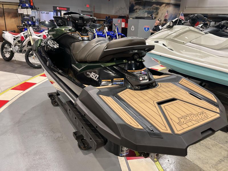 New 2025 Kawasaki JET SKI ULTRA 160LX Image 11