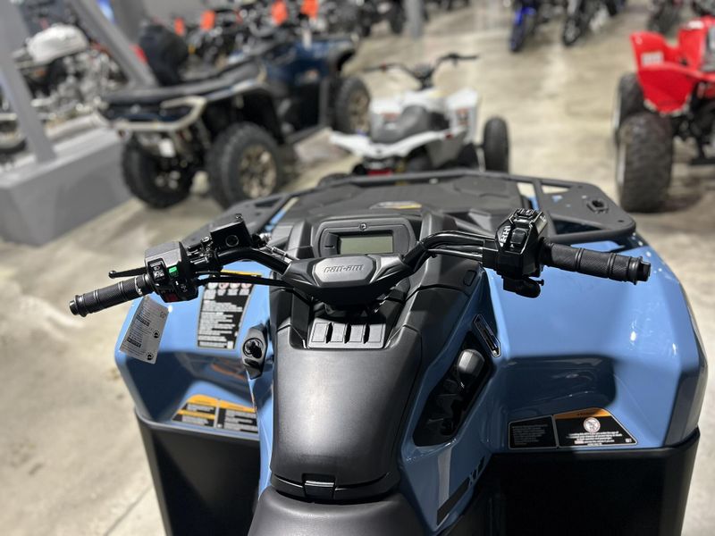 New 2025 Can-Am OUTLANDER MAX XT 700 Image 5